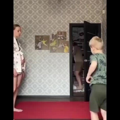 Москвичка ушла от мужа — он увёз детей в Дагестан, где суды поддержали отца.Анна Смирнова прожила с ...