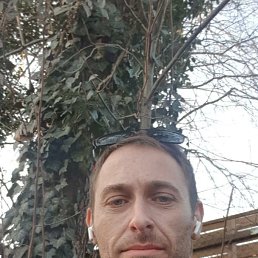 Manuel, 40, 