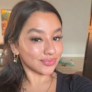 Stella McDonald, 38 ���, �����������