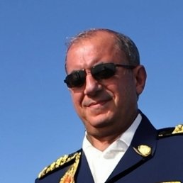 C���, ����