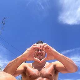 Alex 🍌, , 39 