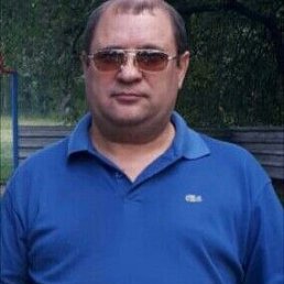 Rinat, 60, 