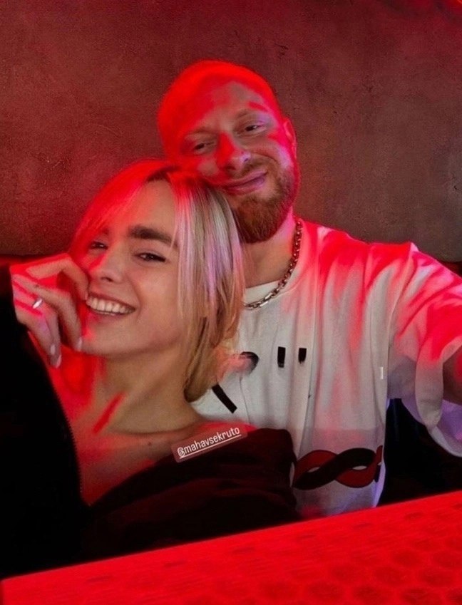        .     ... - 2