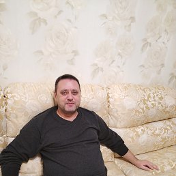 Vadim, 44, 