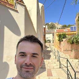 Sandro, 37, 