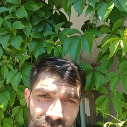 Vahagn, 33, 