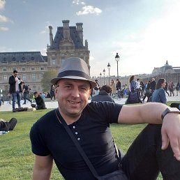 Sergiu, 41, 