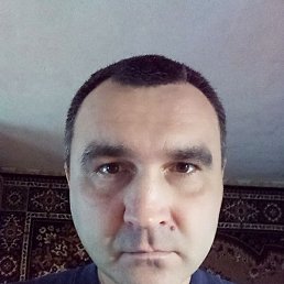 Andrey, 49, 