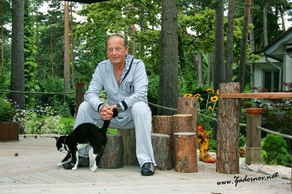 Цитаты Михаила Задорнова….*** Возраст человека делится на три стадии: детство, юность и ... «Вы ...