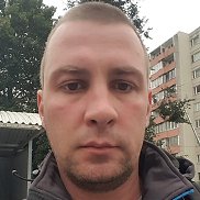 Aleksei, 36, 