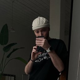 ������, ������, 32 ����