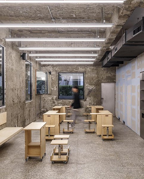 Айдентика кофейни LocalLocal в Новом Тайбэе.В кофейне нет персонала — она управляется дистанционно. ... - 9