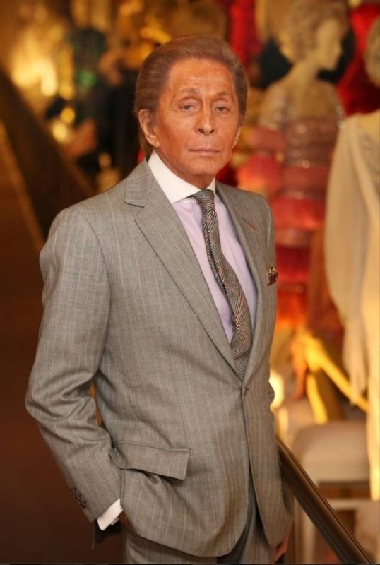 ���� ����������� �������� ��������� ��������.���������� ���� ���� Valentino ���� 93 ����