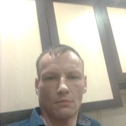 Иван, 36, Никольское