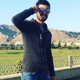 Zaur, 33, 