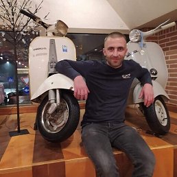 Alexandr, 37, 