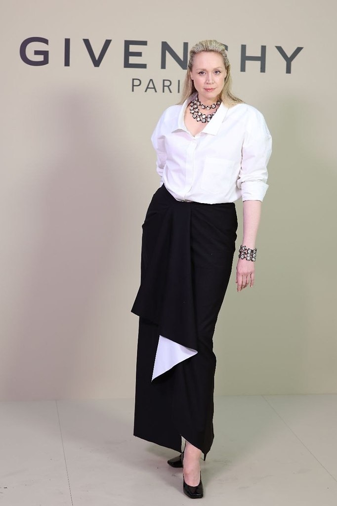 �ap��� �epo� � �o�e �� �pa�o�e���� �a��e�, ��e��a �p�e�a � �po�pa��o� ��a��e � �p���e ����� �a ... - 2