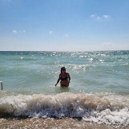 Hala, 51, 