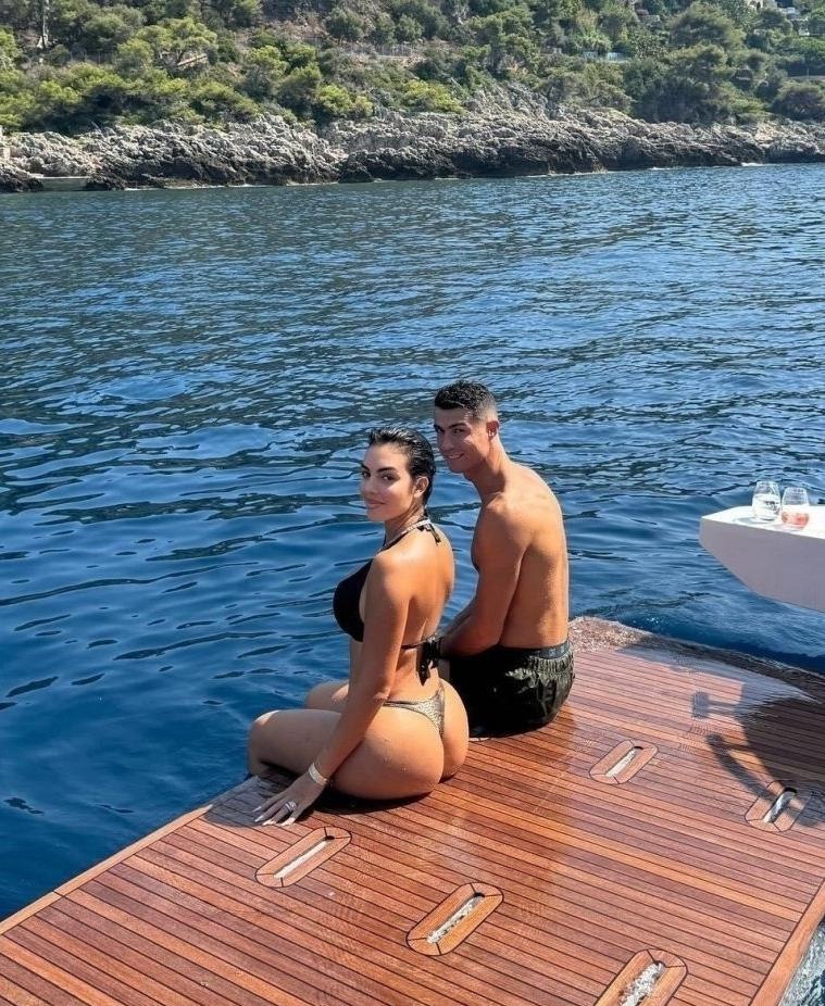 ����������������������y����������������y����y�����,���x����,�����������yy�����-���: ... - 2