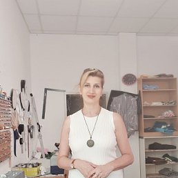 Alina, 51, 