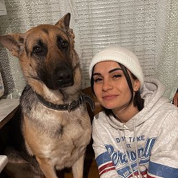 Dina, 28, 