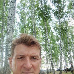 Oleg, 55 , 