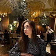 Viktoria, 27 , 