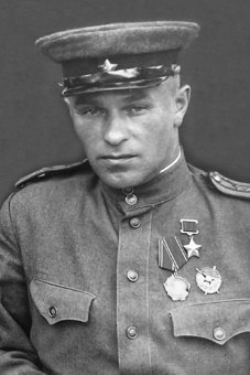 Панков Алексей Иванович.Командующий артиллерией 232-й стрелковой дивизии (38-я армия, Воронежский ...
