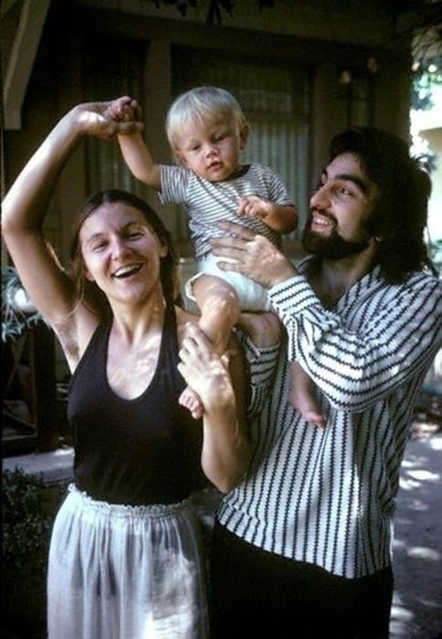          , 1976 .
