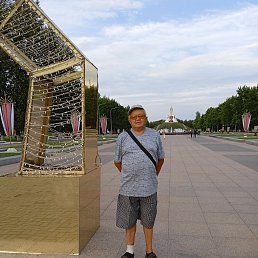  , , 52  -  10  2025