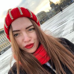 Nadezhda, 22, 