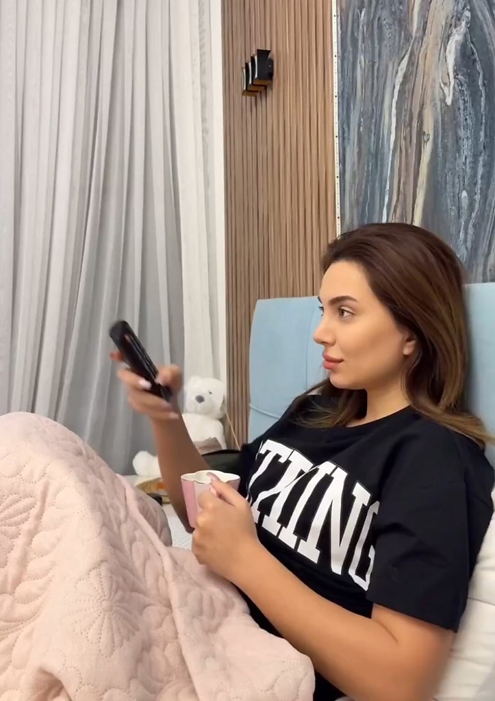     ..