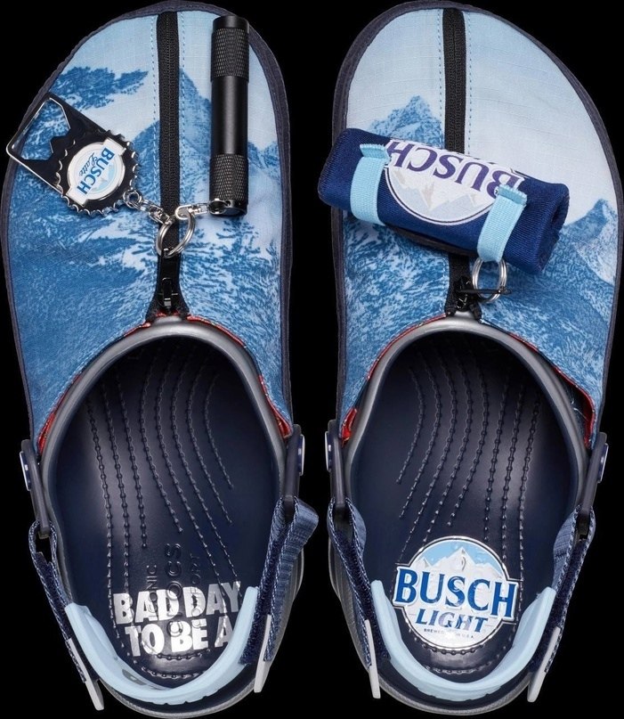  :    . Crocs     Busch Light   ... - 3