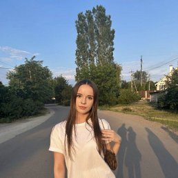 Yla, 25, 
