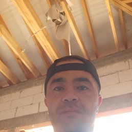 Oktam, 25, 