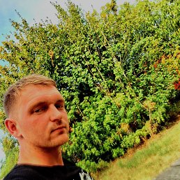 Andreas, 25, 