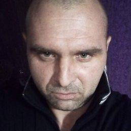 Viktor, , 40 