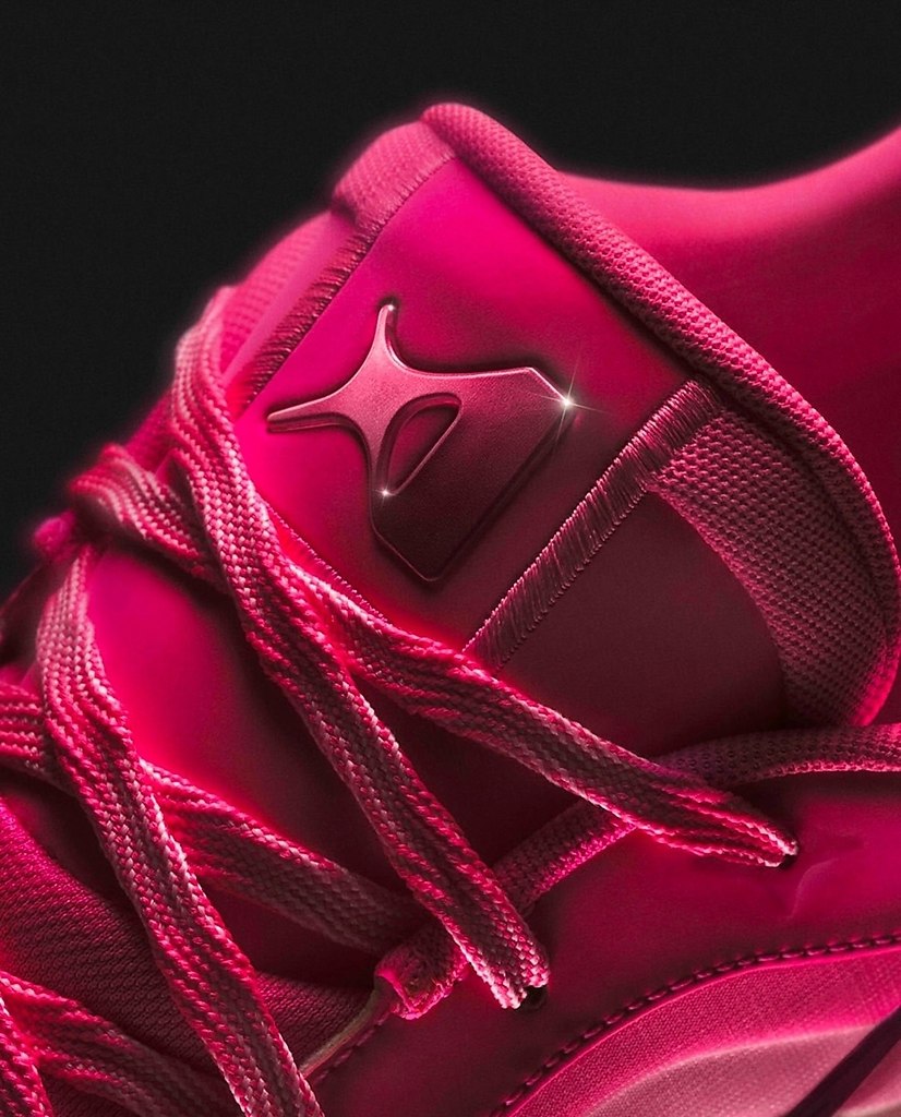    Nike A'One Pink Aura: