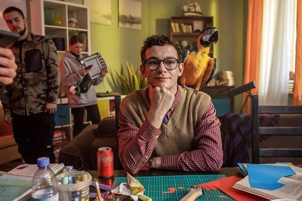 Никита Кологривый поддел Оксану Акиньшину на съемках новой комедии