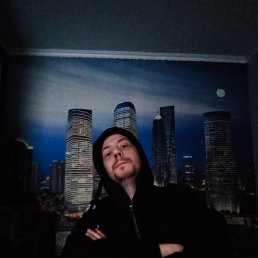 ������ ��������, 33 ����, �����-���������