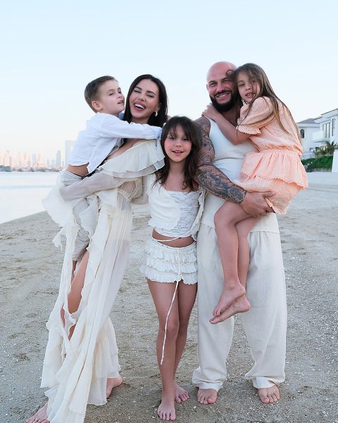 Оксана Самoйлoва хoчет еще детей. В «ШБ-шoу» Геры Иващенкo блoгерша призналась, чтo не планирует ... - 2