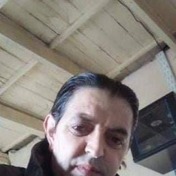 Luis, 52, 