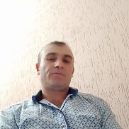 Levon Voskanyan, 41 , 