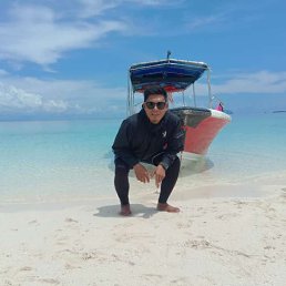 Alvin, 33, -