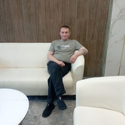 ������, 52 ����, ������������