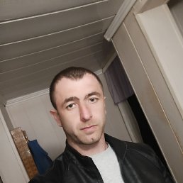 �����, 34 ����, ������������