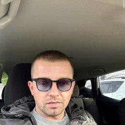 Alex, 35, 
