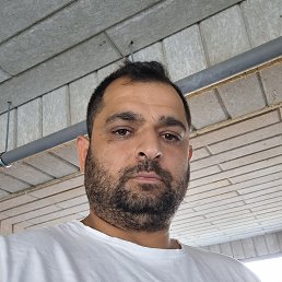 Alex, 35, 