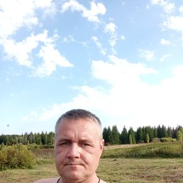 Yury, 47, 
