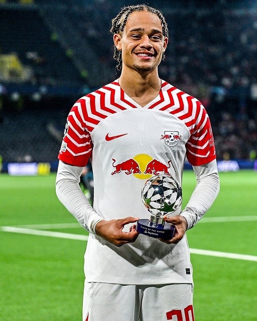 «Челси» опережает «Арсенал» в борьбе за Хави Симонса. По информации Sky Sport, «синие» наиболее ...